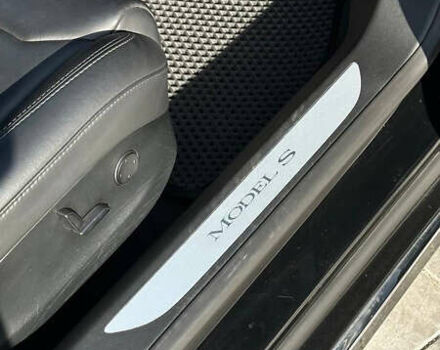 Чорний Тесла Модель С, об'ємом двигуна 0 л та пробігом 58 тис. км за 31200 $, фото 17 на Automoto.ua