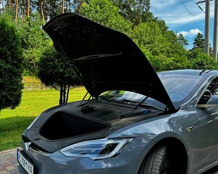 Черный Тесла Модель С, объемом двигателя 0 л и пробегом 120 тыс. км за 23000 $, фото 20 на Automoto.ua