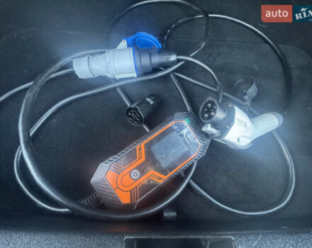 Черный Тесла Модель С, объемом двигателя 0 л и пробегом 136 тыс. км за 18650 $, фото 66 на Automoto.ua