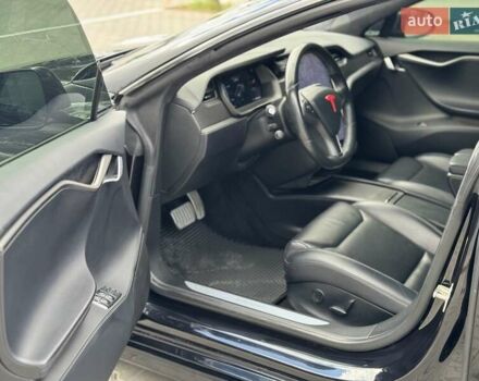 Черный Тесла Модель С, объемом двигателя 0 л и пробегом 52 тыс. км за 29999 $, фото 22 на Automoto.ua