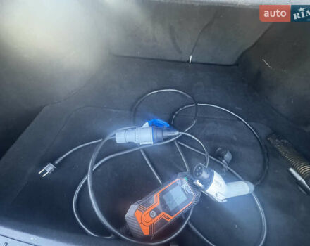 Черный Тесла Модель С, объемом двигателя 0 л и пробегом 136 тыс. км за 18650 $, фото 86 на Automoto.ua