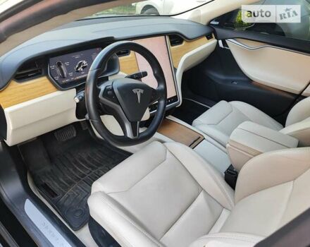 Черный Тесла Модель С, объемом двигателя 0 л и пробегом 229 тыс. км за 25999 $, фото 22 на Automoto.ua