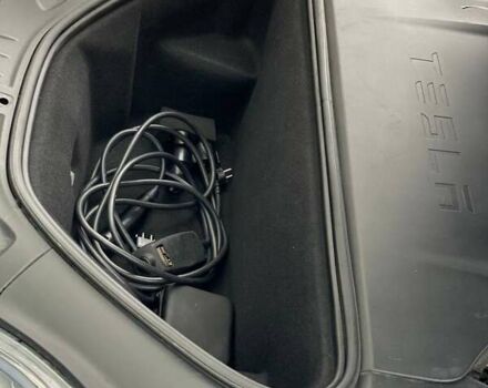 Черный Тесла Модель С, объемом двигателя 0 л и пробегом 71 тыс. км за 26790 $, фото 59 на Automoto.ua