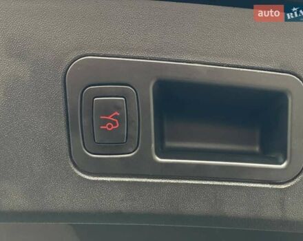 Черный Тесла Модель С, объемом двигателя 0 л и пробегом 71 тыс. км за 26790 $, фото 58 на Automoto.ua