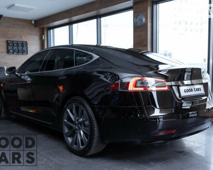 Черный Тесла Модель С, объемом двигателя 0 л и пробегом 13 тыс. км за 48500 $, фото 19 на Automoto.ua
