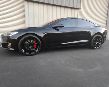 Черный Тесла Модель С, объемом двигателя 0 л и пробегом 44 тыс. км за 13200 $, фото 2 на Automoto.ua