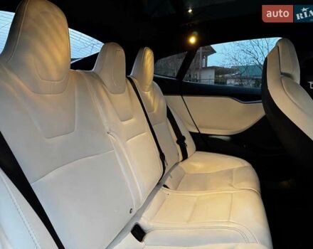 Черный Тесла Модель С, объемом двигателя 0 л и пробегом 64 тыс. км за 21490 $, фото 19 на Automoto.ua