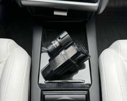 Черный Тесла Модель С, объемом двигателя 0 л и пробегом 98 тыс. км за 24900 $, фото 51 на Automoto.ua