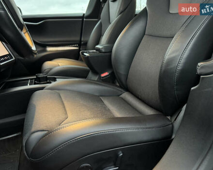 Черный Тесла Модель С, объемом двигателя 0 л и пробегом 137 тыс. км за 19500 $, фото 38 на Automoto.ua