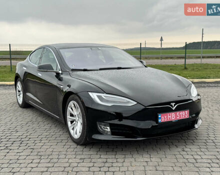 Черный Тесла Модель С, объемом двигателя 0 л и пробегом 137 тыс. км за 19500 $, фото 1 на Automoto.ua