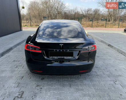 Черный Тесла Модель С, объемом двигателя 0 л и пробегом 98 тыс. км за 24900 $, фото 24 на Automoto.ua
