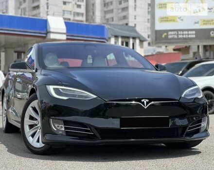 Черный Тесла Модель С, объемом двигателя 0 л и пробегом 65 тыс. км за 39999 $, фото 2 на Automoto.ua