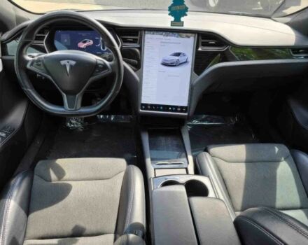 Тесла Модель С 2019 в Житомире на Automoto.ua Черный Тесла Модель С, объемом двигателя 0 л и пробегом 45 тыс. км за 13700 $, фото 8 на Automoto.ua