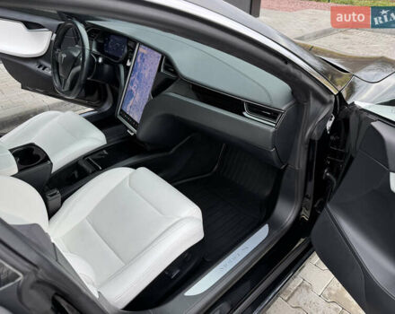 Черный Тесла Модель С, объемом двигателя 0 л и пробегом 98 тыс. км за 24900 $, фото 40 на Automoto.ua