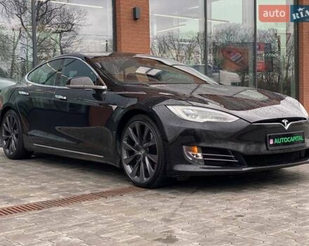 Черный Тесла Модель С, объемом двигателя 0 л и пробегом 71 тыс. км за 26790 $, фото 3 на Automoto.ua