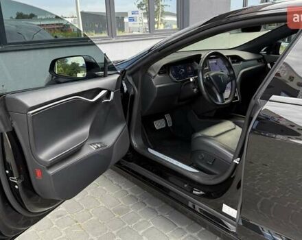 Черный Тесла Модель С, объемом двигателя 0 л и пробегом 44 тыс. км за 35500 $, фото 27 на Automoto.ua