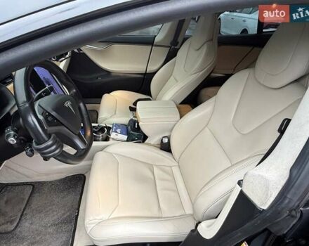 Черный Тесла Модель С, объемом двигателя 0 л и пробегом 101 тыс. км за 28000 $, фото 49 на Automoto.ua