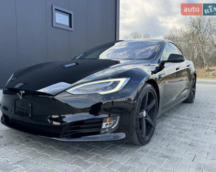 Черный Тесла Модель С, объемом двигателя 0 л и пробегом 98 тыс. км за 24900 $, фото 1 на Automoto.ua