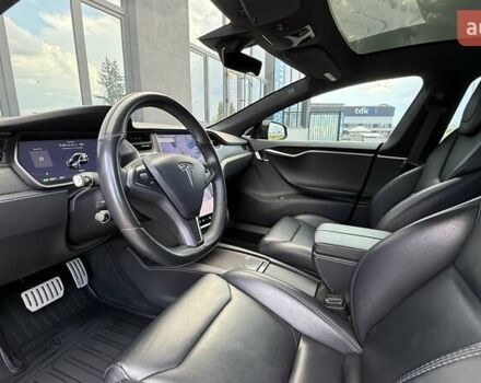 Черный Тесла Модель С, объемом двигателя 0 л и пробегом 44 тыс. км за 35500 $, фото 31 на Automoto.ua