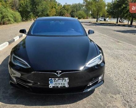 Чорний Тесла Модель С, об'ємом двигуна 0 л та пробігом 210 тис. км за 28000 $, фото 1 на Automoto.ua