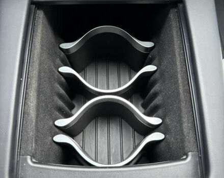 Черный Тесла Модель С, объемом двигателя 0 л и пробегом 98 тыс. км за 24900 $, фото 52 на Automoto.ua