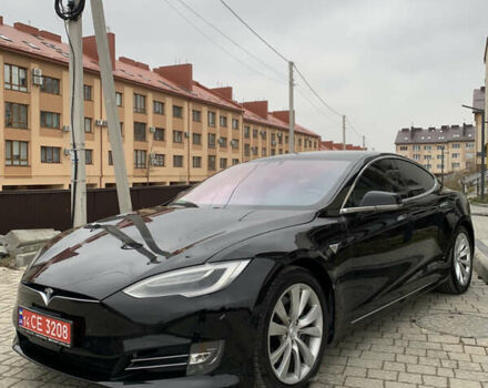 Черный Тесла Модель С, объемом двигателя 0 л и пробегом 193 тыс. км за 23300 $, фото 3 на Automoto.ua