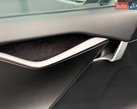 Черный Тесла Модель С, объемом двигателя 0 л и пробегом 71 тыс. км за 26790 $, фото 19 на Automoto.ua