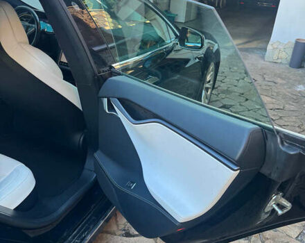 Чорний Тесла Модель С, об'ємом двигуна 0 л та пробігом 120 тис. км за 29500 $, фото 9 на Automoto.ua