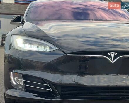Чорний Тесла Модель С, об'ємом двигуна 0 л та пробігом 68 тис. км за 34900 $, фото 7 на Automoto.ua
