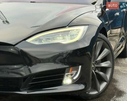 Черный Тесла Модель С, объемом двигателя 0 л и пробегом 101 тыс. км за 28000 $, фото 5 на Automoto.ua