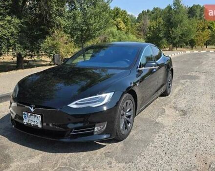 Чорний Тесла Модель С, об'ємом двигуна 0 л та пробігом 210 тис. км за 28000 $, фото 2 на Automoto.ua