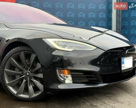 Черный Тесла Модель С, объемом двигателя 0 л и пробегом 101 тыс. км за 28000 $, фото 15 на Automoto.ua