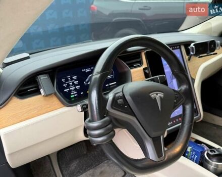 Черный Тесла Модель С, объемом двигателя 0 л и пробегом 101 тыс. км за 28000 $, фото 52 на Automoto.ua