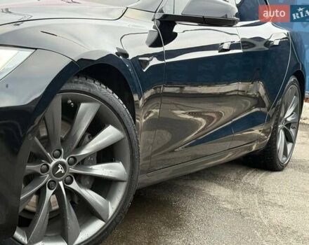 Чорний Тесла Модель С, об'ємом двигуна 0 л та пробігом 101 тис. км за 25499 $, фото 2 на Automoto.ua