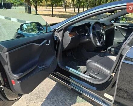 Чорний Тесла Модель С, об'ємом двигуна 0 л та пробігом 210 тис. км за 28000 $, фото 5 на Automoto.ua