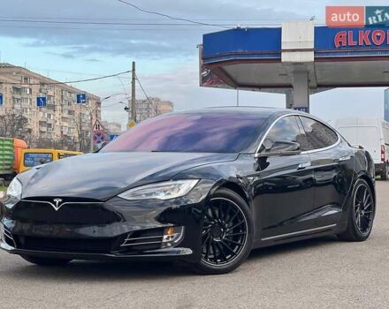 Чорний Тесла Модель С, об'ємом двигуна 0 л та пробігом 68 тис. км за 34900 $, фото 6 на Automoto.ua