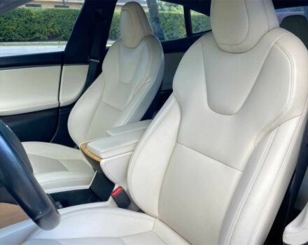 Черный Тесла Модель С, объемом двигателя 0 л и пробегом 38 тыс. км за 22600 $, фото 10 на Automoto.ua