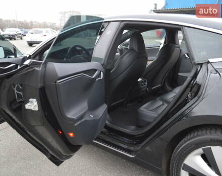 Черный Тесла Модель С, объемом двигателя 0 л и пробегом 110 тыс. км за 32999 $, фото 30 на Automoto.ua