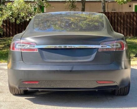 Черный Тесла Модель С, объемом двигателя 0 л и пробегом 38 тыс. км за 22600 $, фото 4 на Automoto.ua