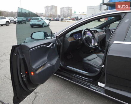 Черный Тесла Модель С, объемом двигателя 0 л и пробегом 110 тыс. км за 32999 $, фото 20 на Automoto.ua