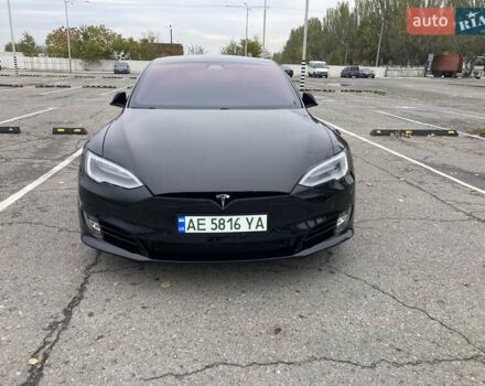 Чорний Тесла Модель С, об'ємом двигуна 0 л та пробігом 65 тис. км за 35500 $, фото 5 на Automoto.ua