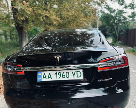 Черный Тесла Модель С, объемом двигателя 0 л и пробегом 34 тыс. км за 35500 $, фото 8 на Automoto.ua