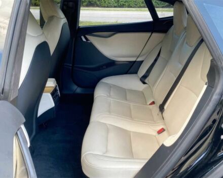 Черный Тесла Модель С, объемом двигателя 0 л и пробегом 38 тыс. км за 22600 $, фото 14 на Automoto.ua