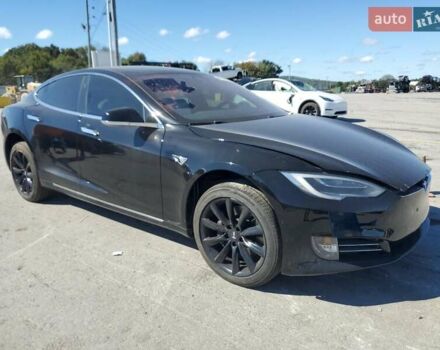 Черный Тесла Модель С, объемом двигателя 0 л и пробегом 128 тыс. км за 8900 $, фото 3 на Automoto.ua