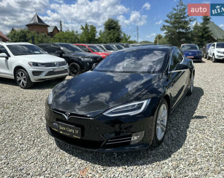 Чорний Тесла Модель С, об'ємом двигуна 0 л та пробігом 104 тис. км за 28000 $, фото 4 на Automoto.ua