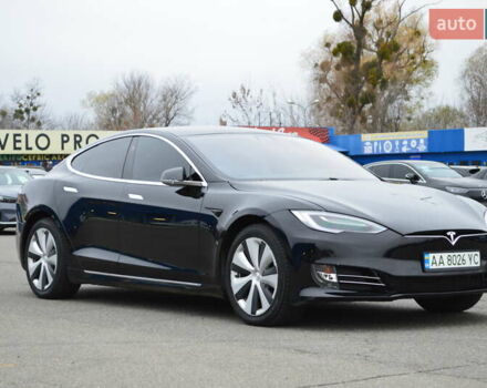 Черный Тесла Модель С, объемом двигателя 0 л и пробегом 110 тыс. км за 32999 $, фото 4 на Automoto.ua