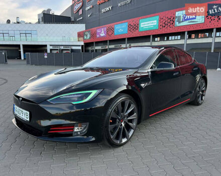 Черный Тесла Модель С, объемом двигателя 0 л и пробегом 121 тыс. км за 29500 $, фото 4 на Automoto.ua