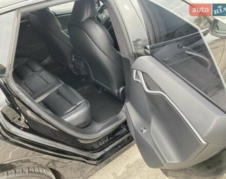 Чорний Тесла Модель С, об'ємом двигуна 0 л та пробігом 65 тис. км за 35500 $, фото 11 на Automoto.ua