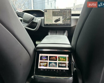 Черный Тесла Модель С, объемом двигателя 0 л и пробегом 63 тыс. км за 39500 $, фото 13 на Automoto.ua