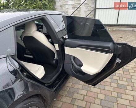 Черный Тесла Модель С, объемом двигателя 0 л и пробегом 118 тыс. км за 36500 $, фото 22 на Automoto.ua